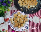 A picture of step 7 of Middle Eastern Honeycomb Bread.