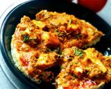 A picture of step 9 of Fusion of Italian pizza and Punjabi butter panner.