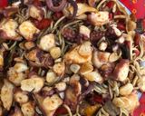 Foto del paso 8 de la receta: Ñoquis con pulpo, gulas y huevos de codorniz