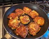 รูปขั้นตอนการทำที่ 5 ของ Broccoli Chicken Fritters (ทอดมันบรอกโคลีไก่)