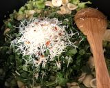 A picture of step 5 of One pot pasta with broccoli.