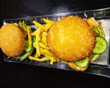 A picture of step 4 of Grilled Chicken Fillet Burgers.