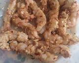 A picture of step 3 of Prawns tempura.