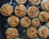 A picture of step 4 of Stuffed mushroom.