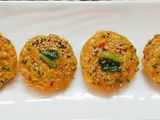 Sooji & Besan Veg Idli😊 (semolina and gram flour idli)