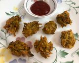 A picture of step 8 of Potato Laccha Pakoda.