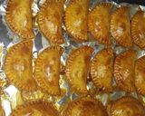 Foto del paso 5 de la receta: Empanadillas rellenas de atún, huevo y aceitunas