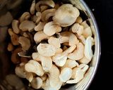 કાજુ કતરી (Kaju Katri Recipe In Gujarati) રેસીપી સ્ટેપ1ફોટો