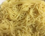 Hình bước làm 1 của món Mì sò điệp