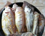 Foto langkah ke 4 dari resep Bumbu ikan goreng simple.