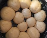 Mézes puha zsemle recept fázis 1 fotója