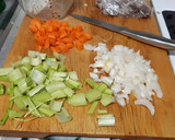 Foto del paso 2 de la receta: Albóndigas con taquitos de jamón, pepinillo y aceitunas negras