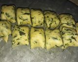 A picture of step 3 of Methi puri.