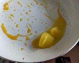 A picture of step 1 of Methi Malai matar.