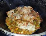 Foto del paso 4 de la receta: Muslos de pollo deshuesado en salsa