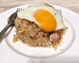 รูปขั้นตอนการทำที่ 2 ของ ข้าวผัดไส้กรอก🍚