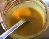Une image de l'étape 1 de Sauce salade au vinaigre de cidre et moutarde aromatisée.