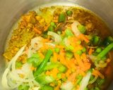 A picture of step 10 of Cream samp &chicken feet with veggies.
