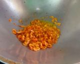 A picture of step 1 of Chingri diye Kochu Shak Ghonto.