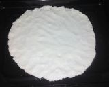 Foto del paso 3 de la receta: Pizza🍕de harina de arroz, sin gluten y sin levadura
