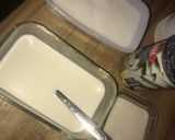 A picture of step 1 of Milk and coconut milk pudding.