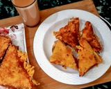 A picture of step 7 of Bread pakora chat.