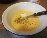 Foto del paso 2 de la receta: Tortilla diferente con queso Griego