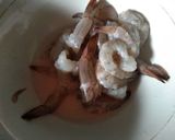 Foto langkah ke 1 dari resep Tumis brokoli wortel.
