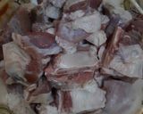 A picture of step 2 of Piyaz gosht.
