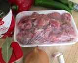 Foto del paso 1 de la receta: Conejo con tomate y pimientos