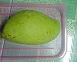Hình bước làm 1 của món Gỏi mực khô bóp xoài