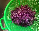 Foto del paso 2 de la receta: Mix de repollos con maní