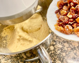 Foto del paso 9 de la receta: Panettone con pasas y chocolate blanco “sin gluten”