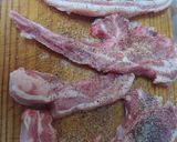 Foto del paso 1 de la receta: Xuletes de Xot sofregides i patatas fregides amb Ais. Chuletas de cordero fritas