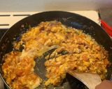 A picture of step 4 of Scrambles fried eggs.