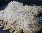 A picture of step 12 of Chicken fillets with caramalised onion and melted cheese.