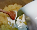 Zöldfüszeres burgonyakrémleves recept fázis 4 fotója