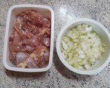 Foto del paso 2 de la receta: Pollo al curry con arroz y batatas en almíbar