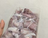 Foto langkah ke 1 dari resep Oseng cumi mentega.