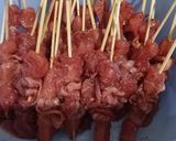 Foto langkah ke 2 dari resep Sate Ayam Merah saus Madu.