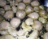 Foto langkah ke 5 dari resep Kuah Bakso mudah & enak.