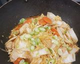 Foto langkah ke 5 dari resep 114. Capcai Ayam, Sawi Putih, dan Wortel (Indonesia).