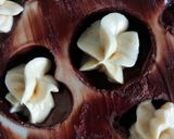 Foto del paso 3 de la receta: Bombones de chocolate rellenos