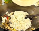 Foto langkah ke 6 dari resep Nasi Goreng Kambing Saffron Timur Tengah.