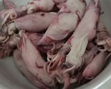Foto langkah ke 1 dari resep Oseng Cumi Cabai Merah.