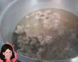 รูปขั้นตอนการทำที่ 4 ของ ยำหมูยอไส้กรอก ใส่ซอสพริก #6