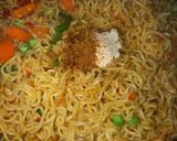A picture of step 5 of Indomie noodles.