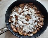 Parmezános gomba csőben sütve fűszeres morzsával recept fázis 2 fotója