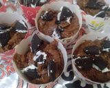 Foto langkah ke 5 dari resep Chocolate Muffin With Oreo - tanpa mikser.