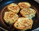 Foto del paso 3 de la receta: TORRIJAS SALADAS😋al Orégano🌿...!